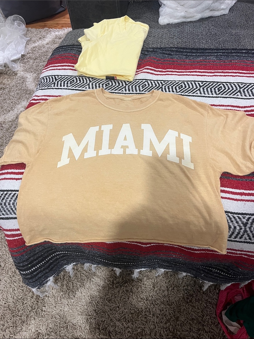 Miami Graphic Cropped Tee - Yellow